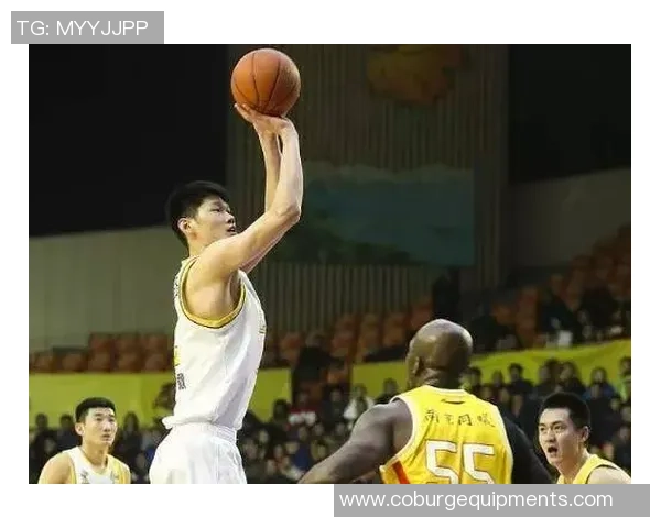 杭州篮球队以84分稳居大师赛积分榜首位争夺冠军之路愈加明朗 杭州篮球队以84分稳居大师赛积分榜首位争夺冠军之路愈加明朗