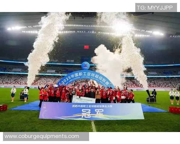 武汉足球盛宴四十位明星球员的传奇故事与辉煌成就 武汉足球盛宴四十位明星球员的传奇故事与辉煌成就