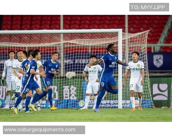 武汉足球队强势领跑锦标赛积分榜100分优势显著 武汉足球队强势领跑锦标赛积分榜100分优势显著