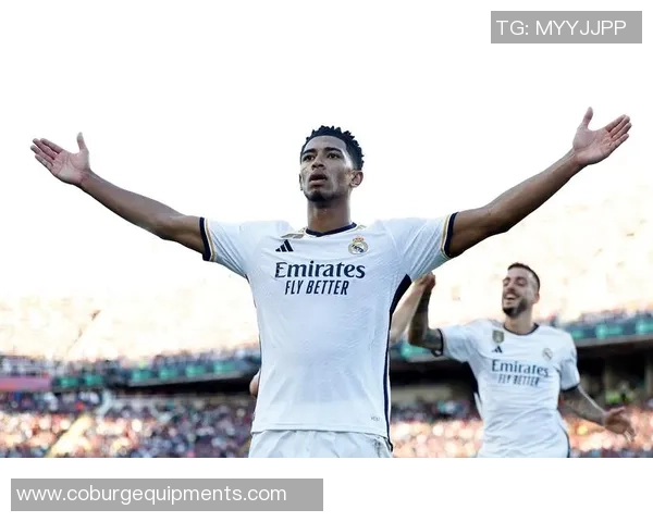 足球明星们的带球技巧模仿大赛谁能成为下一个球场传奇 足球明星们的带球技巧模仿大赛谁能成为下一个球场传奇