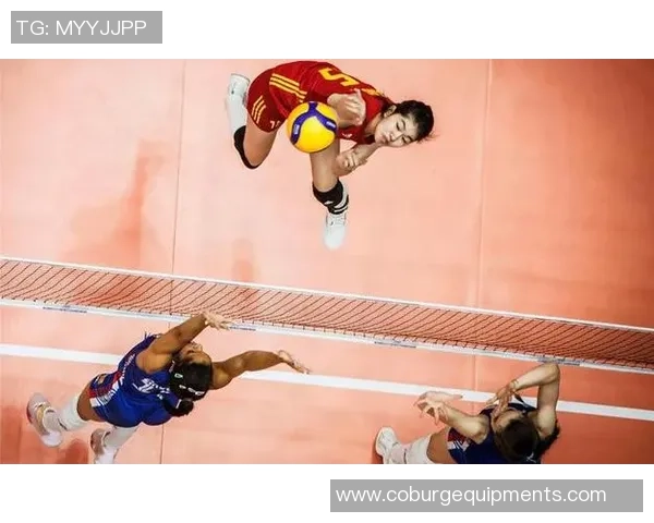 排球战术：重庆排球队的边路渗透体系